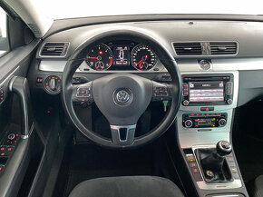 Volkswagen Passat Variant 2.0 TDI 4 Motion Highline 103 kW - 9