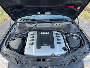 Audi A8 D3 Quattro - 9