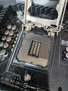 ASUS MAXIMUS VI FORMULA (Socket 1150) - 9