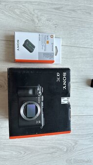 Sony Alpha a7C  v TOP stave - 9