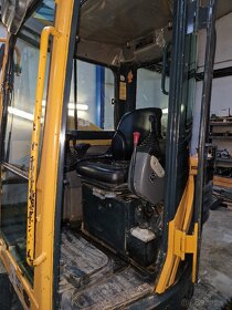 Minibager Hyundai R25Z-9AK 2016 5990 hodin - 9