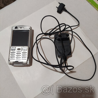 Sony ericsson p990i - 9