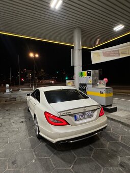 Mercedes-Benz Cls 500 - 9