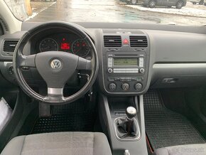 Volkswagen Golf 5 benzín - 9