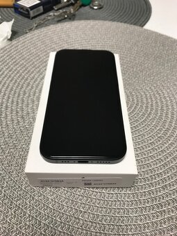 iPhone 15 128GB black - 9