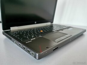 HP Elitebook 8570w - 9