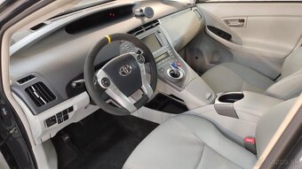 Toyota Prius 1.8 I VVT-i Plug-in Hybrid - 9