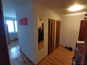 2-izb NAD JAZEROM- Čiernomorská, OV,54m2, rekon.,/9.p - 9