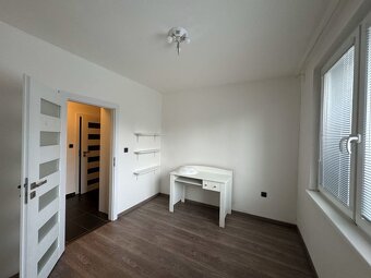 Prenájom Nitra, 3 izbový zariadený byt s balkónom, Chrenová - 9