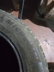 215/60R16 zimné pneu . - 9