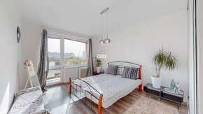 Nad Jazerom  pekný 3-izbový byt ul. Jenisejská, 67 m²,loggia - 9