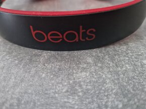 Beats solo 3 wireless - (L) strana nalomená - plně funkční - 9