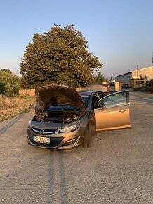 Opel Astra 1.4 Turbo - 9