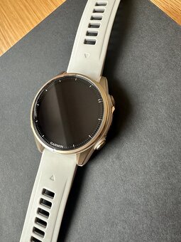 Garmin Fenix 8- 43mm, AMOLED - 9