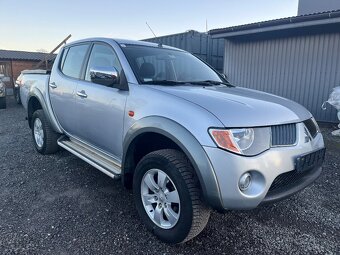 Mitsubishi L 200 L200 2.5 DI-D Double Cab Invite - 9