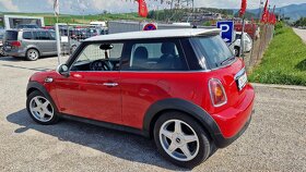 Mini Cooper 1.6 - 9