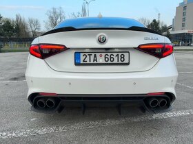 Alfa Romeo Giulia Quadrifoglio 2.9 biturbo, 510k - 9