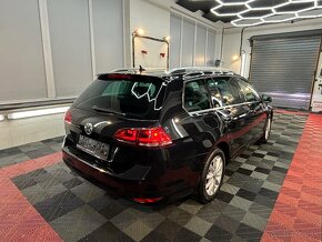 Volkswagen Golf Variant 2.0 TDI 150k Highline - 9