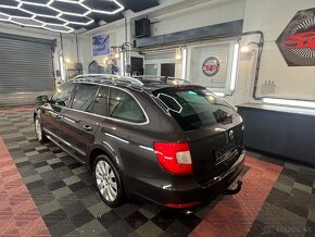 Škoda Superb Combi 2.0 TDI Elegance 140k DSG - 9