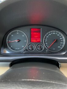 Volkswagen touran 1.9 TDI DSG automat - 9