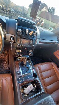 Volkswagen Touareg 3.0TDI - 9