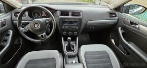 Volkswagen Jetta 2.0 TDI - 9