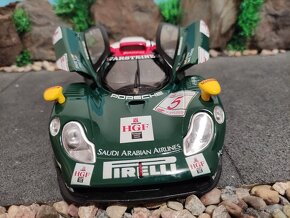 prodám model 1:18 Porsche 911 GT1 Le Mans 1998 zackspeed - 9