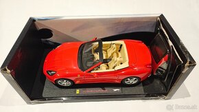 Hot Wheels Elite 1:18 Ferrari California - 9