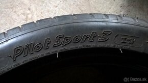 2 ks LETNÉ 215/45 ZR18 93Y MICHELIN cca 5-6 mm LEN 25,-€/kus - 9