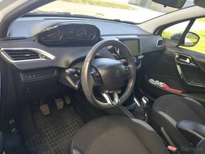 Peugeot 208 1.2 PureTech Style - 9