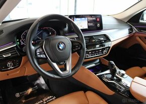 BMW Řada 5 530d xDrive Touring Luxury Lin nafta automat - 9
