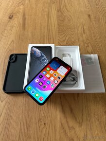 iPhone XR 64 gb black - komplet príslušenstvo, záruka - 9