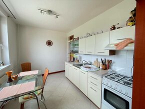 Šikovný 4 izb. byt s balkónom v tichej lokalite - 115.000€ - 9