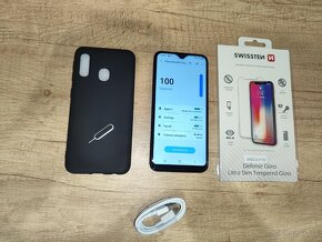 Samsung Galaxy A20e dual SIM – super stav s príslušenstvom - 9