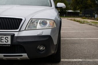 Škoda Octavia Combi 2.0 TDI 4x4 Scout - 9