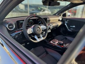 Mercedes-Benz A 35 AMG Performance 4Matic / Pano / Burmester - 9