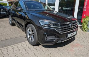 VW Touareg 3.0tdi R Line 2022/11 - 9