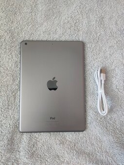 Apple iPad Air 16GB - 9