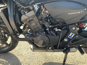 Honda hornet 600 - 9