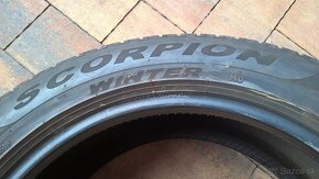 2 ks ZIMNÉ 235/55 R19 101H PIRELLI 6-6,5mm 2019 LEN 50-€/kus - 9