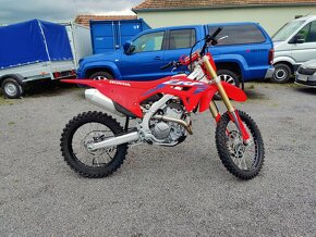 HONDA CRF 250 R (2024) - 9