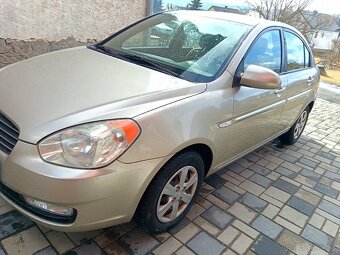 Hyundai accent - 9