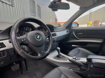 BMW Rad 3 330 i xDrive A/T - 9