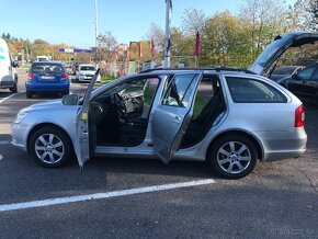 Škoda Octavia Combi 1.2 TSI Elegance DSG - 9