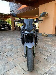 Yamaha mt-09 - 9