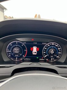 Volkswagen Passat Highline Premium 2019 140kwt - 9