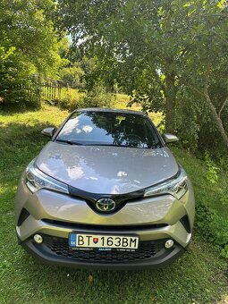 Toyota CH-R 1.8 hybrid 07.2017 - 9