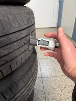 185/60 R15 predám disky a letné pneumatiky - 9