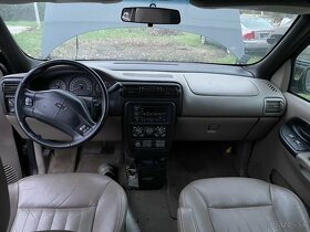 2001 Chevrolet Transsport zelený + 2002 čierny na diely - 9