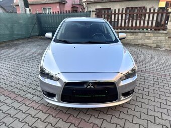 Mitsubishi Lancer 1.8 105kW 2010 85911km TAŽNÉ 1.majitel - 9